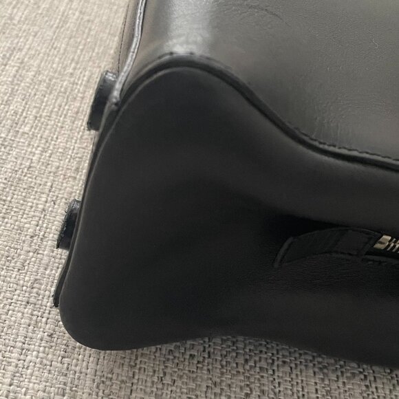 Authentic PRADA Vitello City Tote Black Sleek Leather Medium Size Unisex - Picture 12 of 16